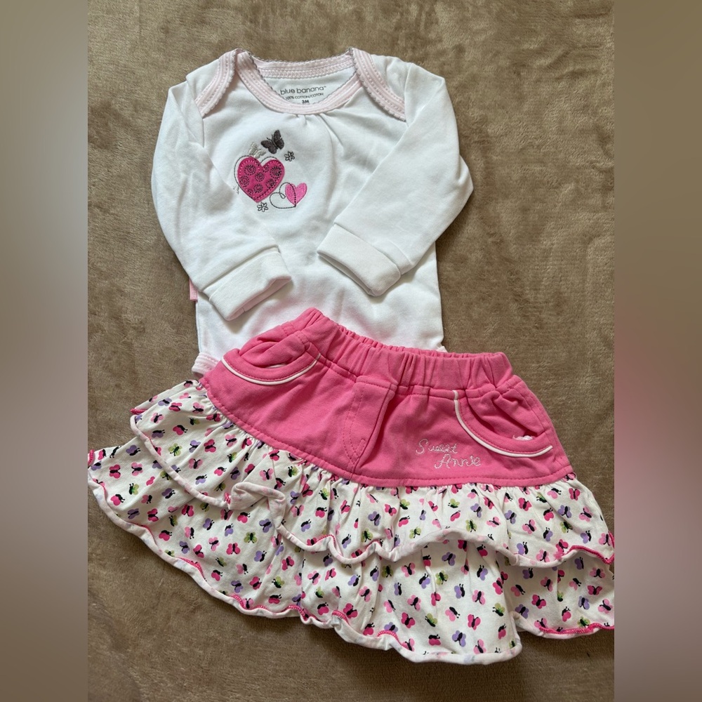 Baby Girl's Pink and White Outfit Bundle